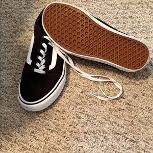 Vans Women size 9 Classic Sneaker